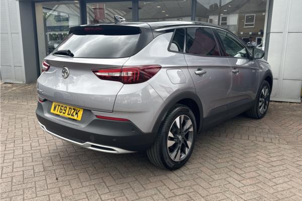 2020 Vauxhall Grandland X 1.2 Turbo SRi Nav SUV 5dr Petrol Auto Euro 6 (s/s) (130 ps) - Cloth, photo 8