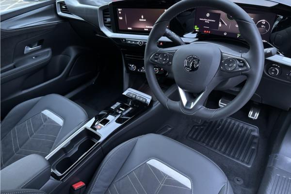 2022 Vauxhall Mokka-e 50kWh Ultimate SUV 5dr Electric Auto (136 ps) - Black Sienna, photo 11