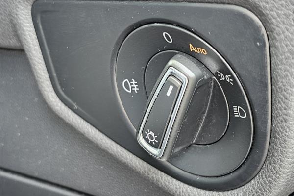 Non Franchise 2021 Volkswagen Touran 1.5 TSI EVO SE Family MPV 5dr Petrol Manual Euro 6 (s/s) (150 ps) - Fabic - Cloth, photo 21
