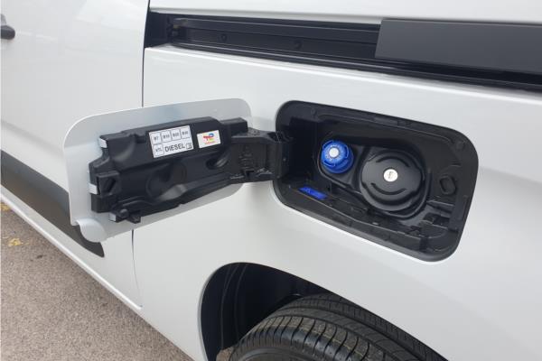 2024 Vauxhall Combo 1.5 Turbo D 2300 Prime Panel Van 6dr Diesel Manual L2 H1 Euro 6 (s/s) (100 ps) - Mistray Grey, photo 34