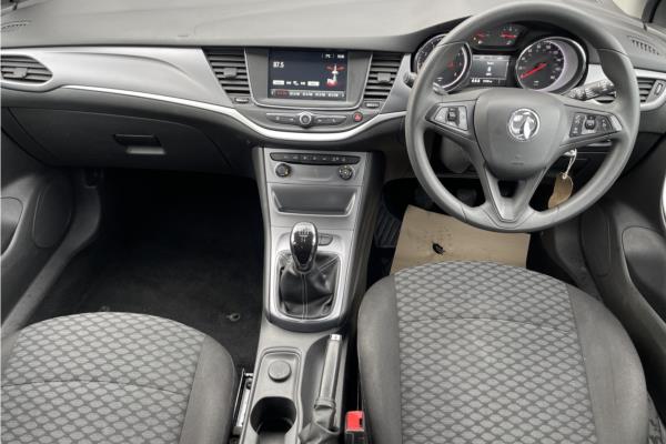 2018 VAUXHALL ASTRA 1.4T 16V 150 SRi 5dr Auto-sequence-9