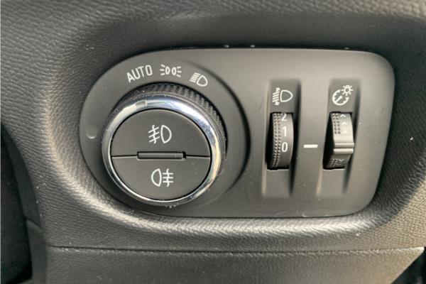2021 Vauxhall Mokka 1.2 Turbo Elite Nav Premium SUV 5dr Petrol Auto (s/s) (130 ps) - Jet Black Fabrc, photo 21
