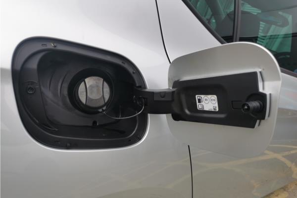 2019 Vauxhall Astra 1.4i Turbo GPF SRi Nav Hatchback 5dr Petrol Auto Euro 6 (s/s) (150 ps) - Cloth, photo 35