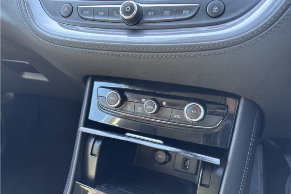 2022 Vauxhall Grandland X 1.2 Turbo Griffin Edition SUV 5dr Petrol Manual Euro 6 (s/s) (130 ps) - Harlekin Black, photo 16