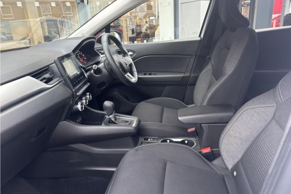 Non Franchise 2021 Renault Captur - Fabic - Cloth, photo 15