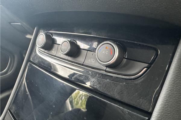 2021 Vauxhall Grandland X 1.2 Turbo SRi Nav SUV 5dr Petrol Manual Euro 6 (s/s) (130 ps) - Cloth, photo 16