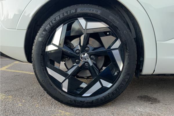 2023 Vauxhall Grandland - Black Alcantara, photo 20