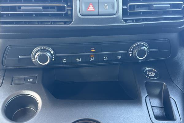 2020 Vauxhall Combo Life 1.2 Turbo Energy MPV 5dr Petrol Auto Euro 6 (s/s) (130 ps) - Cloth, photo 16