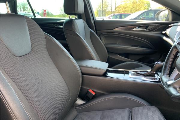 2018 Vauxhall Insignia 2.0 Turbo D BlueInjection SRi VX Line Nav Sports Tourer 5dr Diesel Auto Euro 6 (s/s) (170 ps) - Cloth, photo 34