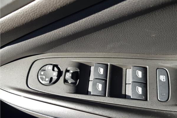2018 VAUXHALL GRANDLAND - Berson Black, photo 21