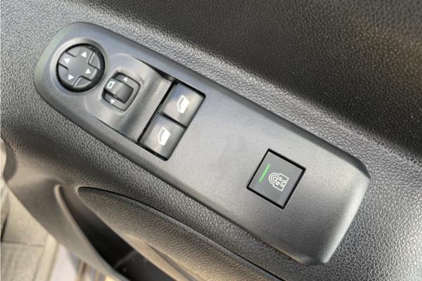 2020 Vauxhall Combo Life 1.2 Turbo Energy MPV 5dr Petrol Auto Euro 6 (s/s) (130 ps) - Cloth, photo 20