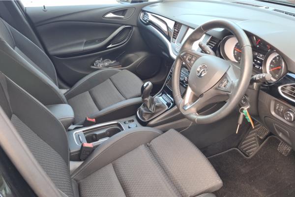 2019 VAUXHALL ASTRA - Cloth, photo 9