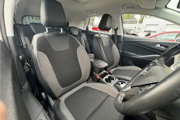 2021 Vauxhall Grandland X 1.2 Turbo SRi Nav SUV 5dr Petrol Auto Euro 6 (s/s) (130 ps) - Cloth, photo 34