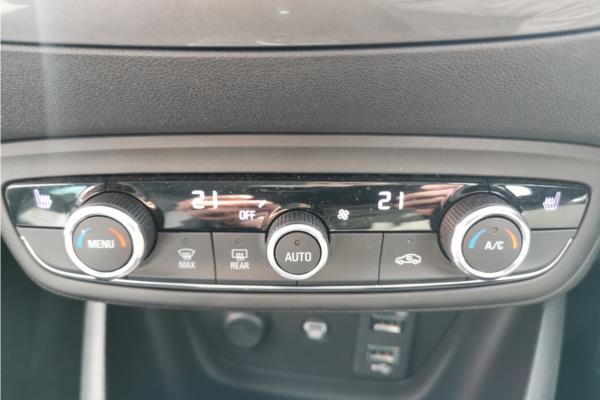 2021 Vauxhall Crossland 1.2 Turbo Elite Nav SUV 5dr Petrol Auto Euro 6 (s/s) (130 ps) - Leather, photo 16