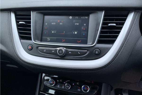 2019 Vauxhall Grandland X 1.2 Turbo GPF SE SUV 5dr Petrol Manual Euro 6 (s/s) (130 ps) - Cloth, photo 17