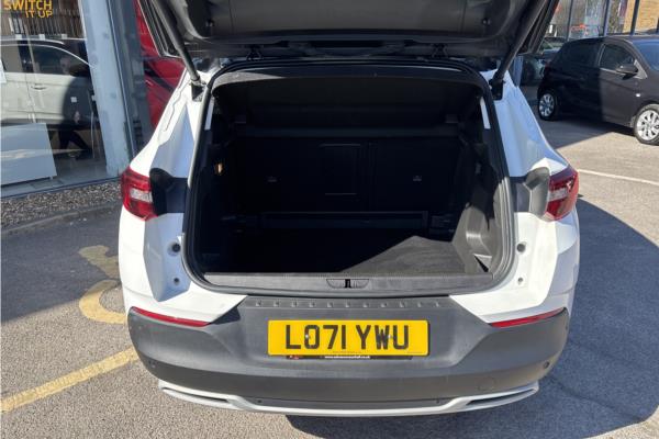 2022 Vauxhall Grandland X 1.2 Turbo Griffin Edition SUV 5dr Petrol Manual Euro 6 (s/s) (130 ps) - Harlekin Black, photo 14