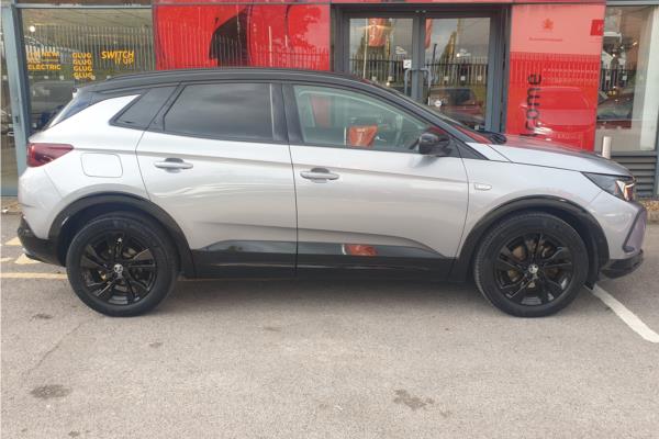 2022 Vauxhall Grandland 1.2 Turbo GS Line SUV 5dr Petrol Manual Euro 6 (s/s) (130 ps) - Harlekin Black, photo 9
