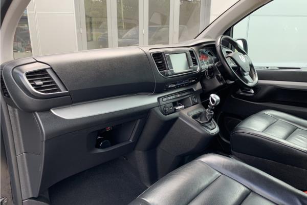 2021 Vauxhall Vivaro Life 2.0 Turbo D Elite L MPV 5dr Diesel Manual Euro 6 (s/s) (8 Seat) (150 ps) - Leather, photo 15