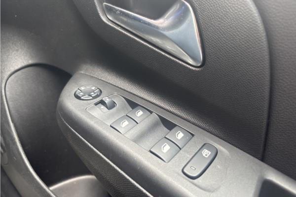 2020 Vauxhall Corsa 1.2 Turbo Elite Nav Hatchback 5dr Petrol Auto Euro 6 (s/s) (100 ps) - Cloth, photo 22