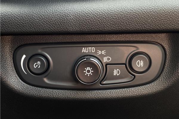 2019 Vauxhall Insignia 2.0 Turbo D BlueInjection Elite Nav Sports Tourer 5dr Diesel Auto Euro 6 (s/s) (170 ps) - Black Siena, photo 21