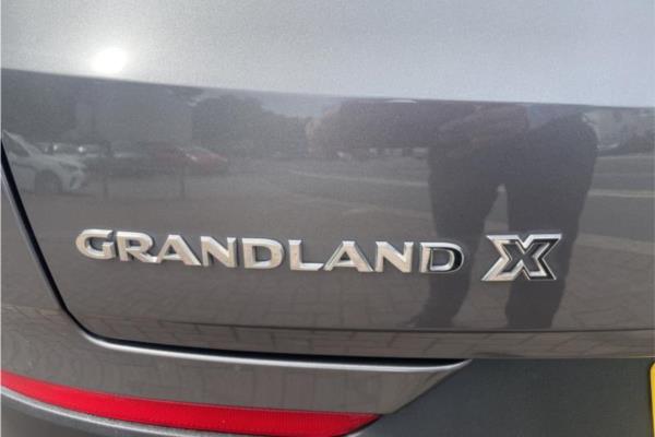 2018 VAUXHALL GRANDLAND X 1.2 Turbo SE 5dr-sequence-23
