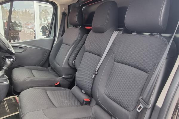 2018 VAUXHALL VIVARO - Cloth, photo 26