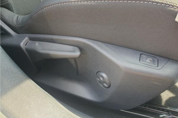 2025 Vauxhall Astra 1.2 Turbo GS Hatchback 5dr Petrol Manual Euro 6 (s/s) (130 ps) - Jet Black Greta, photo 28