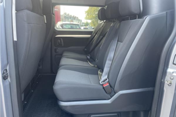 2020 Vauxhall Vivaro 2.0 Turbo D 3100 Sportive Crew Van 5dr Diesel Manual L2 H1 Euro 6 (s/s) (120 ps) - Cloth, photo 12