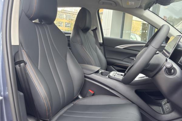 BYD Sealion* 5 1.5 Phev Dm-i Comfort AU - Black Vegan Ltr, photo 33