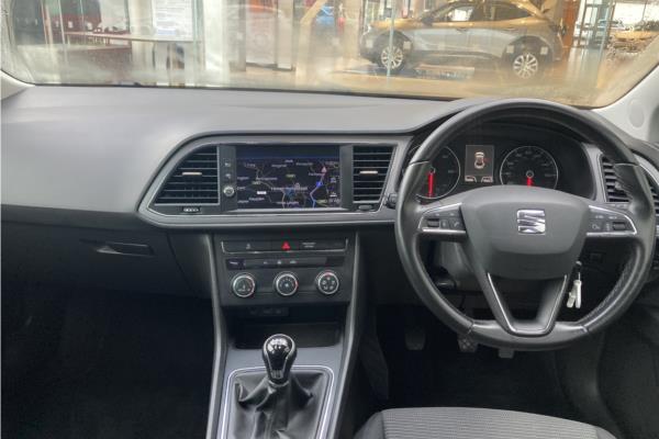 2017 SEAT Leon 1.6 TDI SE Dynamic Technology 5dr-sequence-9