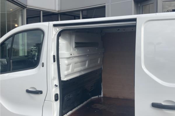 2018 VAUXHALL VIVARO - Cloth, photo 22