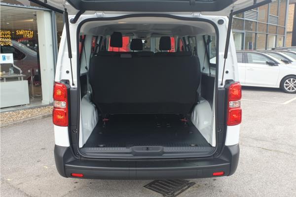 2023 Vauxhall Vivaro-e Life - Curitiba Triton, photo 12