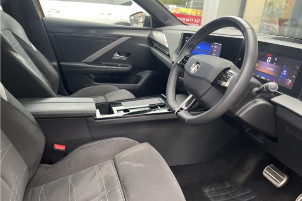 2023 Vauxhall Astra 1.2 Turbo Ultimate Hatchback 5dr Petrol Auto Euro 6 (s/s) (130 ps) - Leather, photo 12