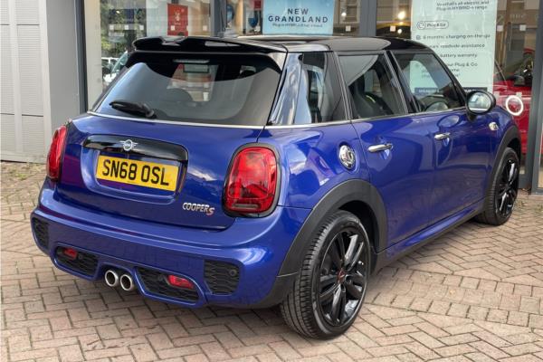 Non Franchise 2018 MINI Hatch 2.0 Cooper S GPF Hatchback 5dr Petrol Manual Euro 6 (s/s) (192 ps) - Fabic - Cloth, photo 8