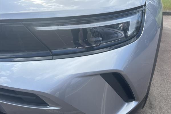 2021 Vauxhall Mokka 1.2 Turbo SRi Nav Premium SUV 5dr Petrol Auto Euro 6 (s/s) (130 ps) - TRIM GS LINE / FABR LEATH RED, photo 40