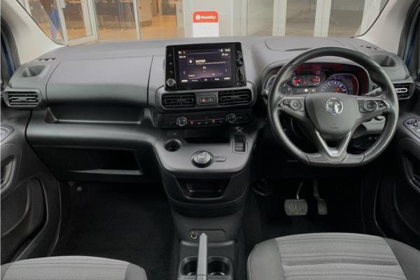 2021 Vauxhall Combo Life 1.2 Turbo SE MPV 5dr Petrol Auto Euro 6 (s/s) (7 Seat) (130 ps) - Cloth, photo 10