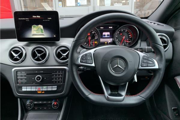 Non Franchise 2019 Mercedes-benz Gla 200 Amg Line Edition - Leather, photo 11