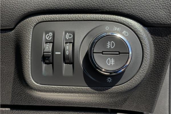 2018 Vauxhall Zafira Tourer 1.4i Turbo SRi Nav MPV 5dr Petrol Manual Euro 6 (140 ps) - Cloth, photo 20