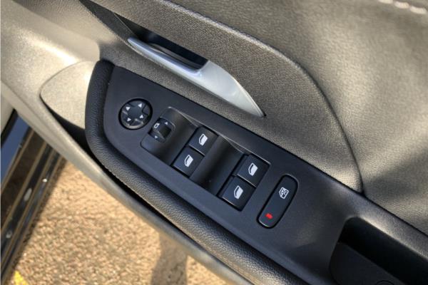 2021 Vauxhall Mokka 1.2 Turbo SRi SUV 5dr Petrol Manual Euro 6 (s/s) (100 ps) - Milano Cloth, photo 22