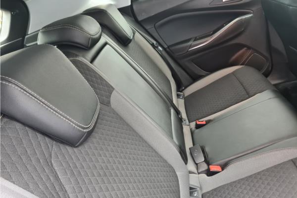 2020 Vauxhall Grandland X 1.2 Turbo SRi Nav SUV 5dr Petrol Manual Euro 6 (s/s) (130 ps) - Cloth, photo 13