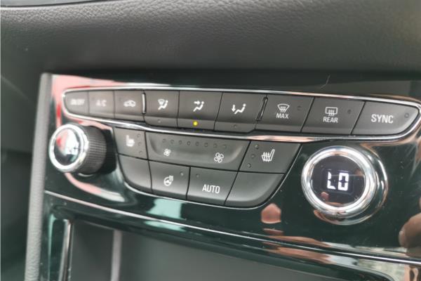 2019 Vauxhall Astra 1.4i Turbo GPF Ultimate Hatchback 5dr Petrol Auto Euro 6 (s/s) (150 ps) - Leather, photo 16