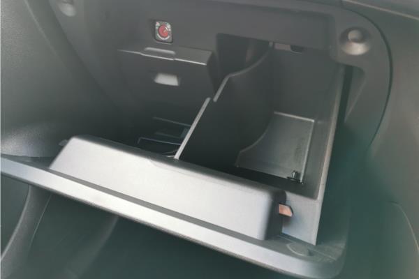 2020 Vauxhall Corsa 1.2 Turbo Elite Nav Hatchback 5dr Petrol Auto Euro 6 (s/s) (100 ps) - Cloth, photo 26