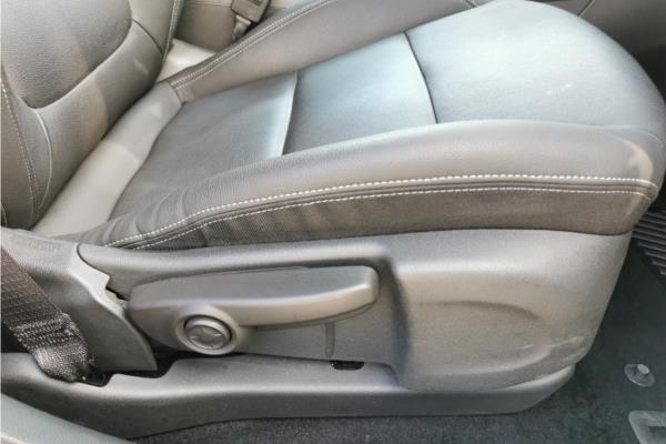 2019 Vauxhall Astra 1.4i Turbo GPF Elite Nav Hatchback 5dr Petrol Auto Euro 6 (s/s) (150 ps) - Leather, photo 29