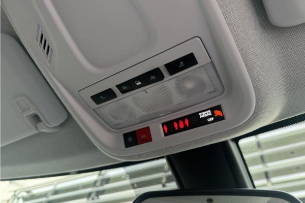 2022 Vauxhall Crossland 1.2 Turbo Ultimate SUV 5dr Petrol Auto Euro 6 (s/s) (130 ps) - Cloth/Alcantara, photo 25