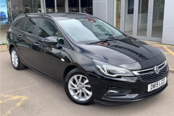 2019 Vauxhall Astra 1.6 CDTi ecoTEC BlueInjection Tech Line Nav Sports Tourer 5dr Diesel Euro 6 (s/s) (110 ps) - Cloth, video preview