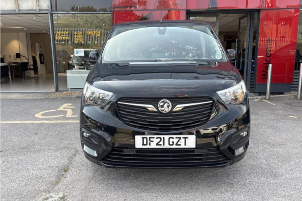 2021 Vauxhall Combo Life 1.2 Turbo SE MPV 5dr Petrol Auto Euro 6 (s/s) (130 ps) - Cloth, photo 3
