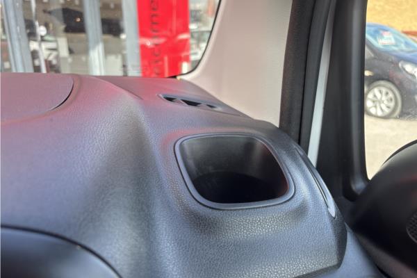 2021 Vauxhall Combo Life 1.5 Turbo D SE XL MPV 5dr Diesel Manual Euro 6 (s/s) (7 Seat) (100 ps) - Cloth, photo 24