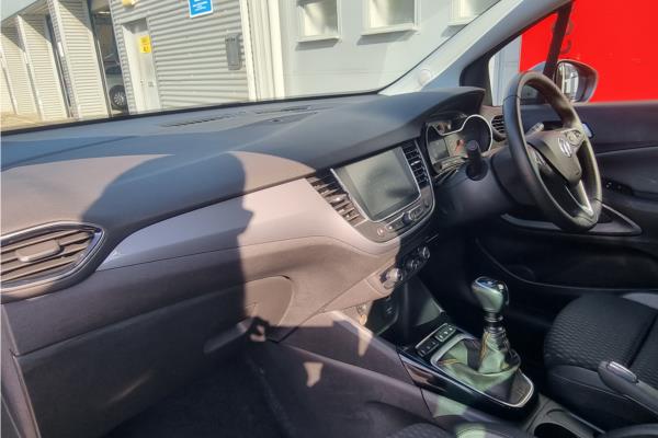 2020 Vauxhall Crossland 1.2T 110ps Bsns Edtn NAV S/S - Florey Black, photo 15