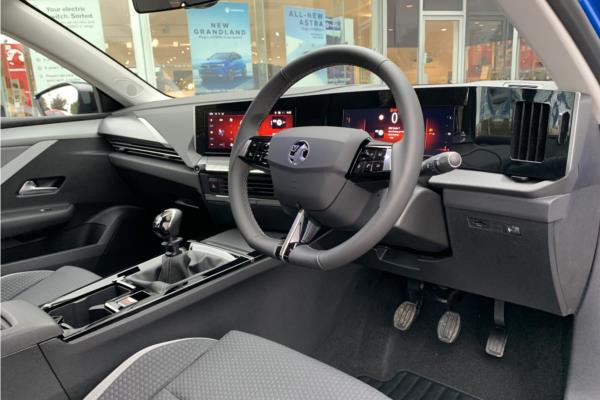 2024 Vauxhall Astra Design - Cloth Sienna/Jet Blk, photo 11