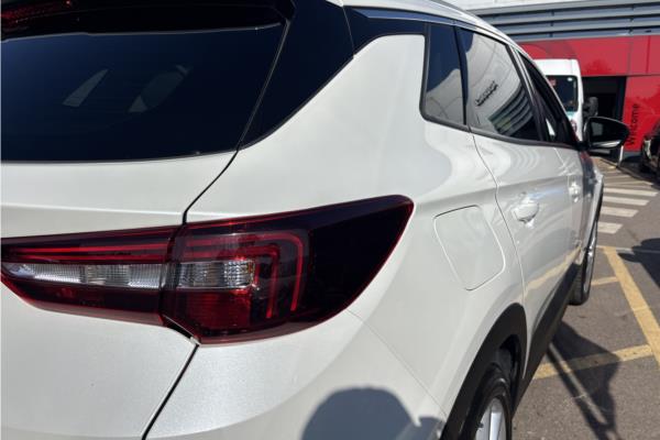 2021 Vauxhall Grandland X 1.6 13.2kWh Elite Nav SUV 5dr Petrol Plug-in Hybrid Auto 4WD Euro 6 (s/s) Hybrid4 (300 ps) - Leather, photo 37
